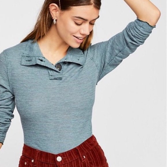 Free People We The Free Marigold Turtle Top - Picture 4 of 4